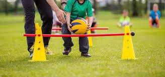 升入U21，阿森纳15岁2米门将发文庆祝并剑指挑战拉亚